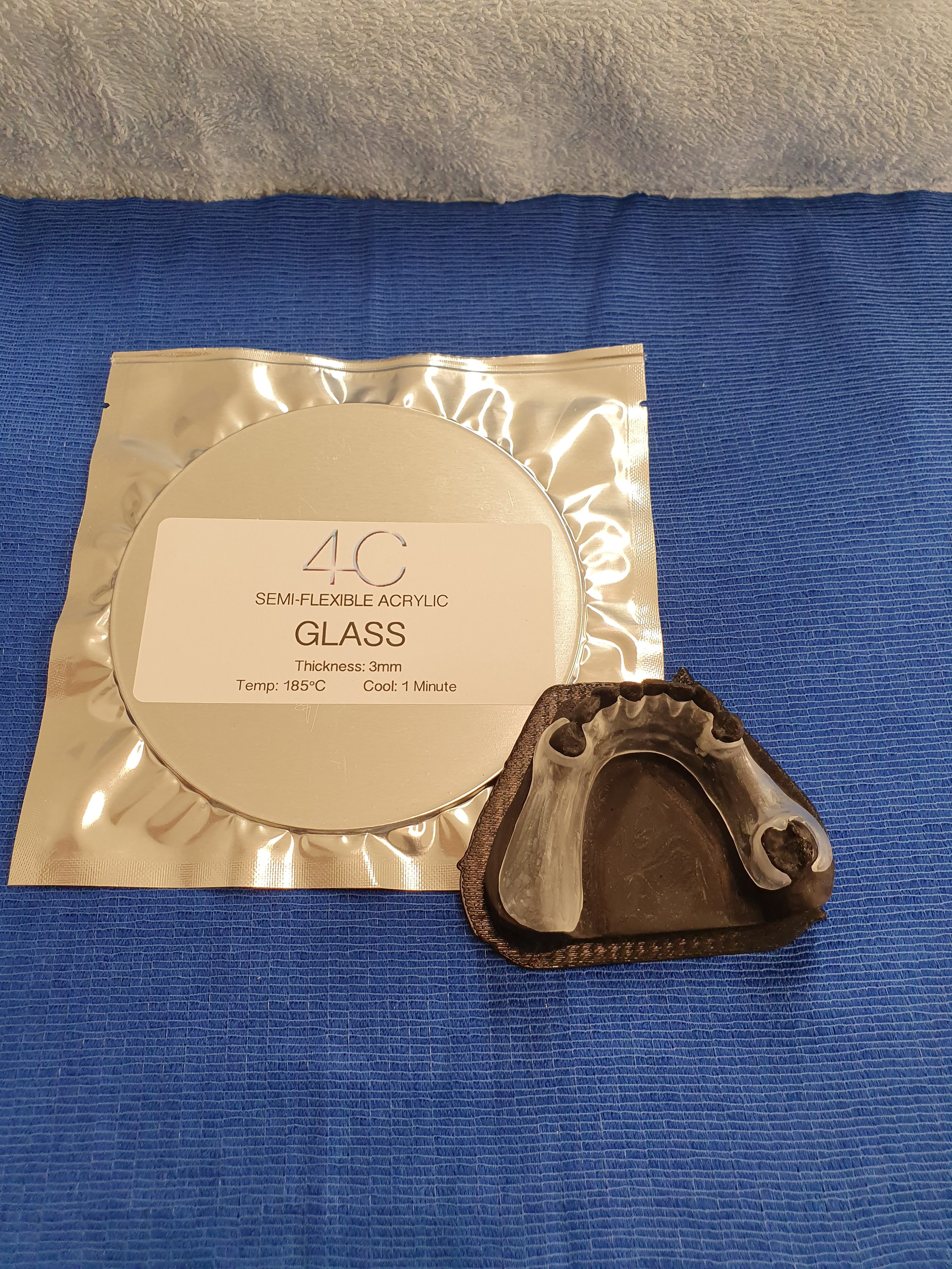 4CV VACUUM FORMING GLASS DISC